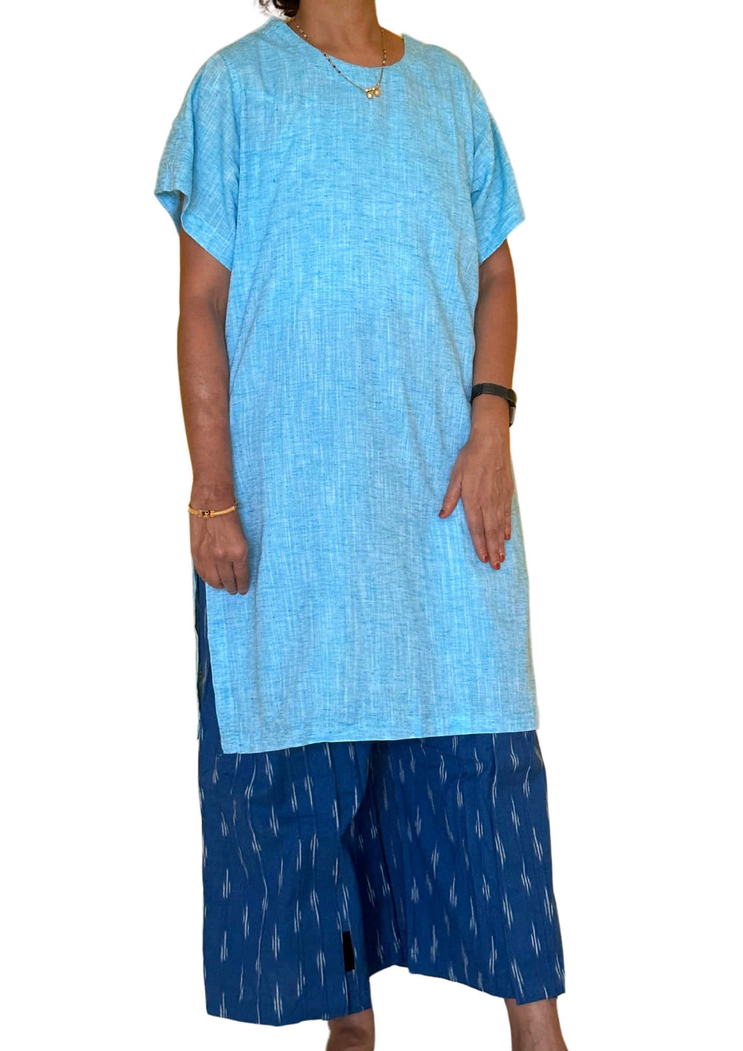 Side open kurti for shoulder surgery in blue color