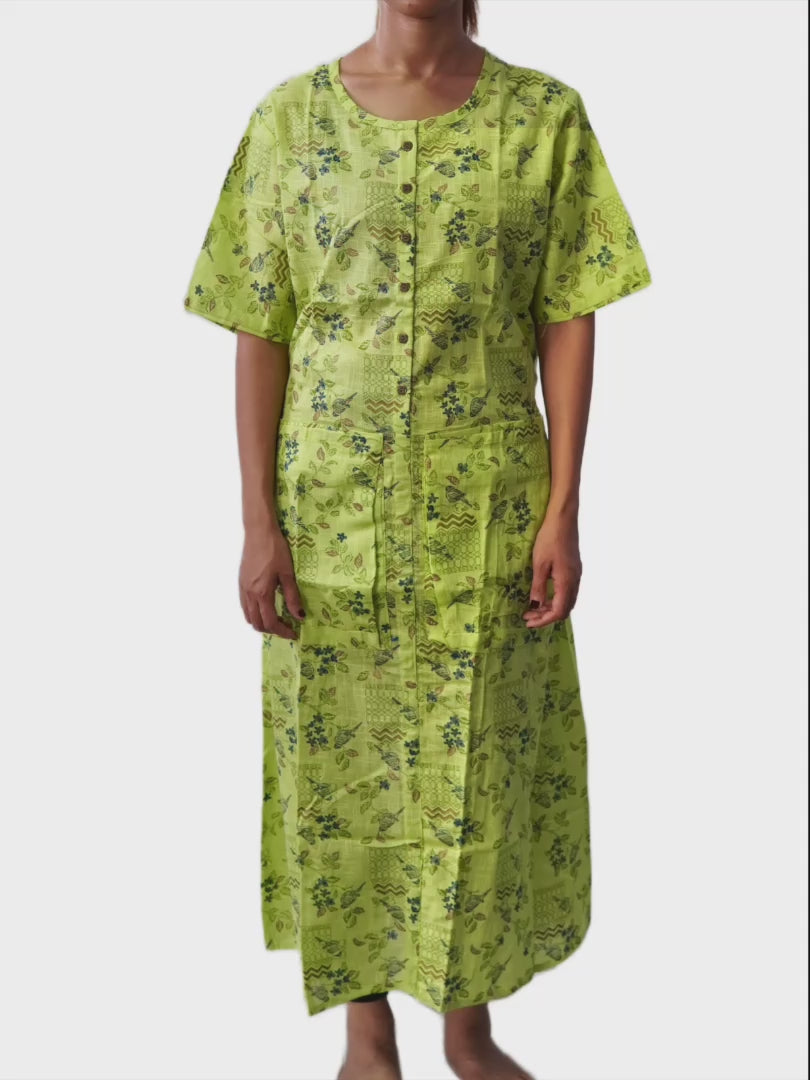 Video demonstrating how to wear post surgery gown